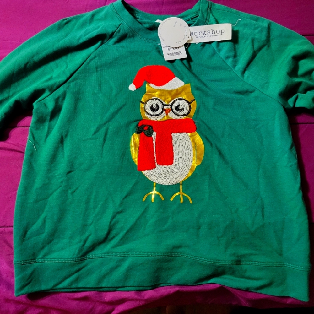 COPY - Medium  Green christmas sweater